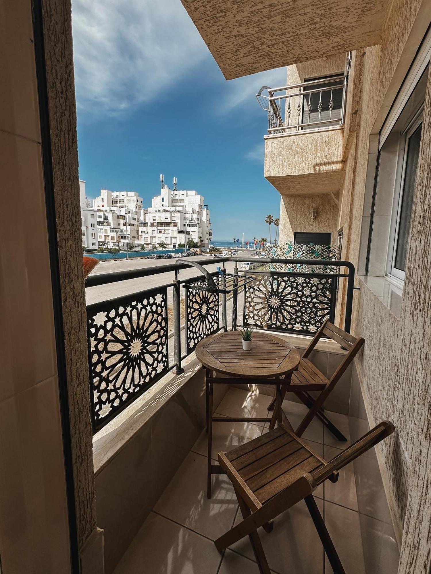 Enjoy Your Vacation Here, 1 Min To The Beach, Only For Families !! Martil Exterior foto